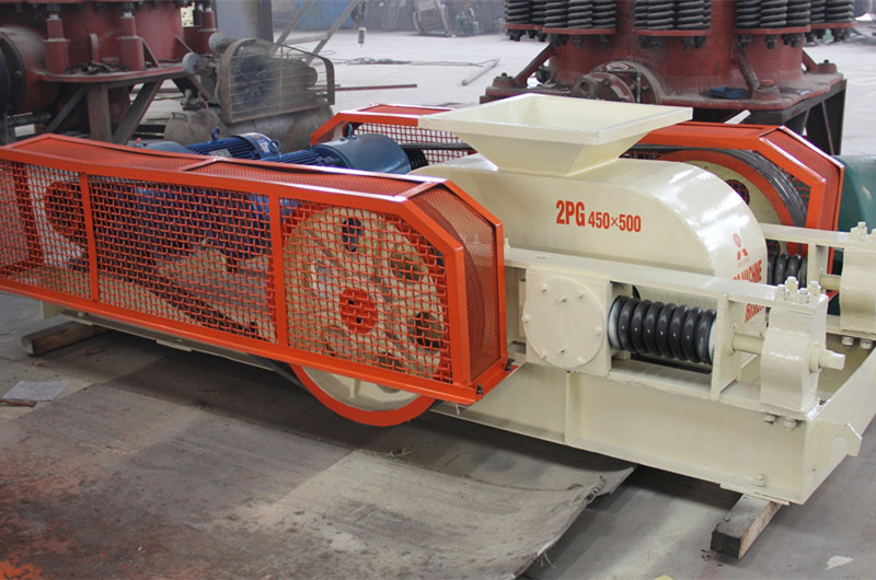 Double Toothed Roll Crusher